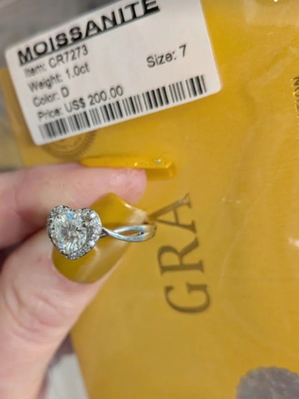 Moissanite elegant heart